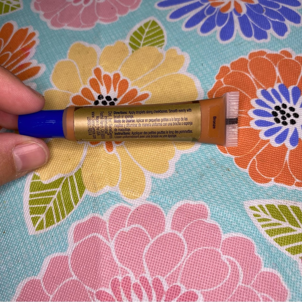 SeneGence/LipSense Cream Blush in Bronze - Picture 4 of 5